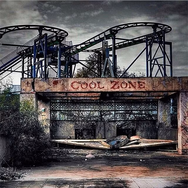 6. Six Flags Jazzland, New Orleans, Louisiana. Sau cơn bão Katrina, công viên Six Flags Jazzland đã bị bỏ hoang vì bị thiệt hại nặng nề. Những khu vui chơi đổ nát, những công trình xuống cấp sập sệ chưa được thay thế đã khiến khung cảnh nơi đây rất đáng sợ.