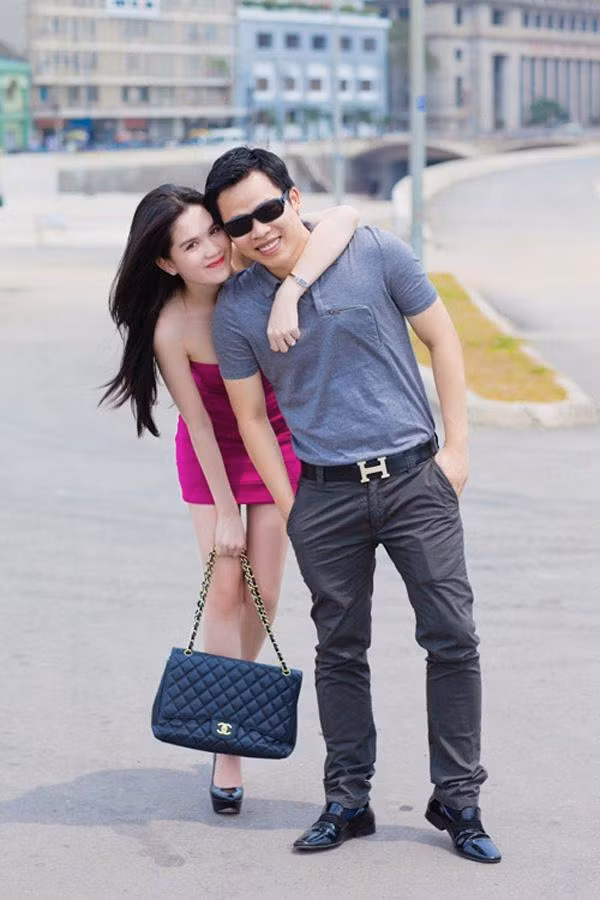 Vu Khac Tiep - Ngoc Trinh va nhung pha om hon 