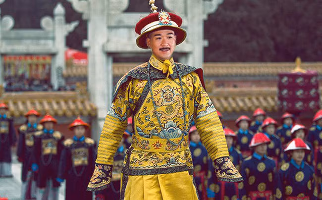 Tai sao hoang de Trung Hoa bang ha phai vai thang moi duoc chon cat?