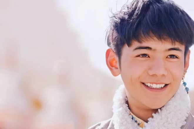 Chang chan bo noi tieng voi nu cuoi toa nang-Hinh-5