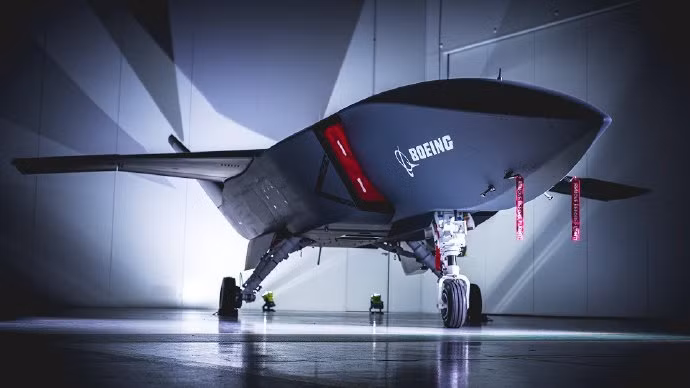 Ravn X hiện đã có khách hàng và Aevum đã bắt đầu thu lợi nhuận. Được biết, ATLAS Space Operations và Aevum đã công bố hợp tác để thực hiện sứ mạng không vận không gian có tên The Agile Small Launch Operational Normalizer hay ASLON-45 trị giá 4,9 triệu USD của Lực lượng không gian Mỹ.