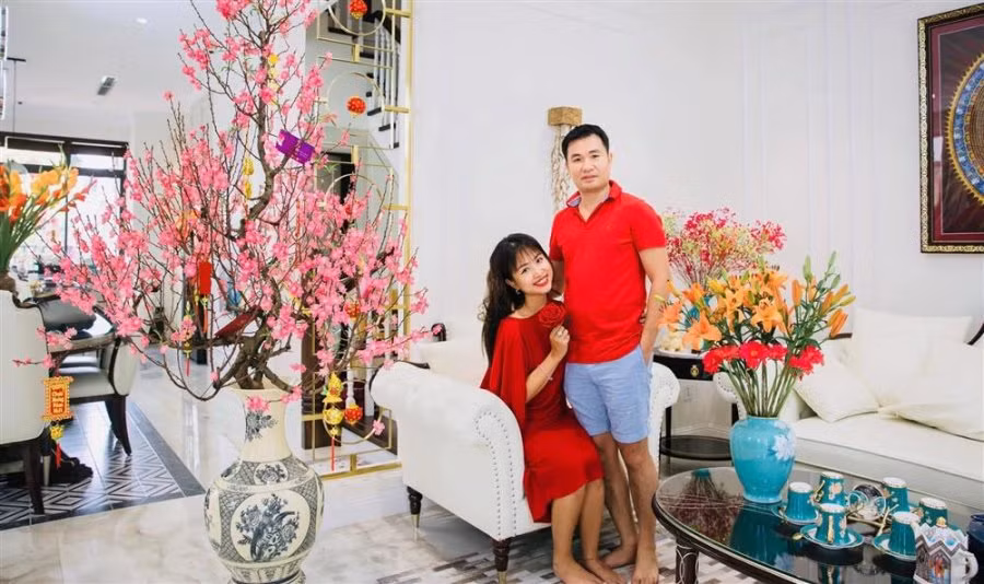 Vân Hugo lần đầu tiết lộ quá khứ của chồng sắp cưới Van Hugo lan dau tiet lo qua khu cua chong sap cuoi