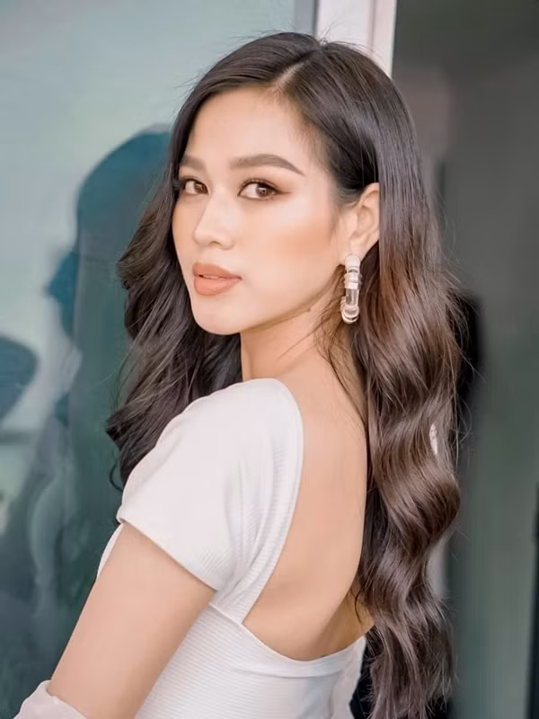 Hoa hau Viet Nam 2020 Do Thi Ha ngay cang goi cam-Hinh-20