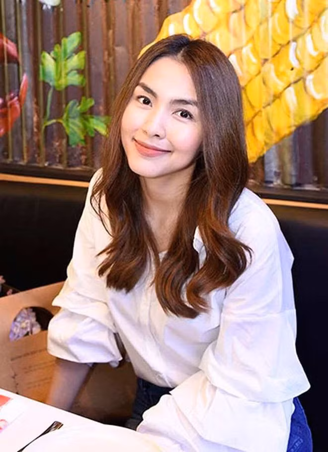 Hà Tăng để mặt mộc hoàn toàn vẫn chiếm trọn spotlight - Hình 3 Ha Tang de mat moc hoan toan van chiem tron spotlight-Hinh-3