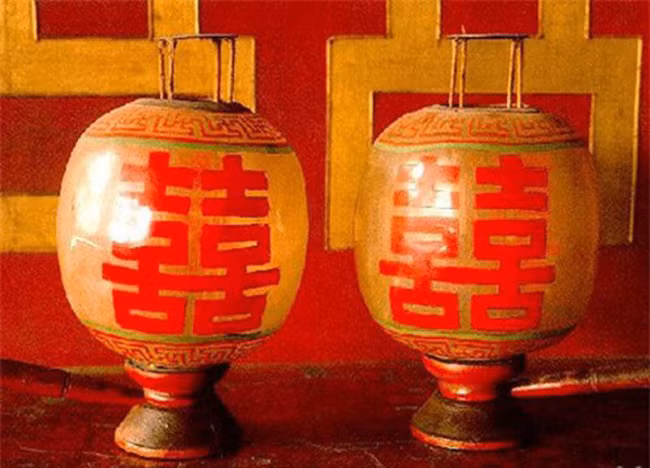 Các thủ tục lúc “động phòng” của các bậc hoàng đế - Hình 2 Cac thu tuc luc “dong phong” cua cac bac hoang de-Hinh-2