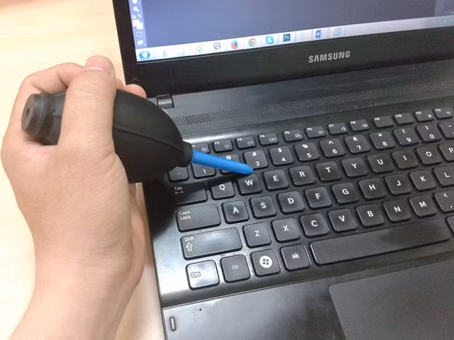 Meo cham soc pin laptop chay muot nhu luc moi mua-Hinh-2