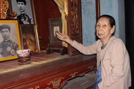 Chốn hậu cung triều Nguyễn qua lời kể của vị cung nữ cuối cùng - Hình 3 Chon hau cung trieu Nguyen qua loi ke cua vi cung nu cuoi cung-Hinh-3