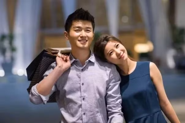 Chong nhan cho con gai hang tram tin moi ngay van la trong sang?