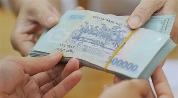 Đi gửi tiết kiệm, cẩn thận 5 lỗi sau kẻo trắng tay lúc nào chẳng biết ảnh 2