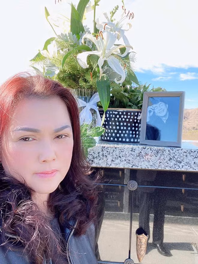 Cuộc sống của Phương Loan sau 1 tháng Chí Tài qua đời - Hình 6 Cuoc song cua Phuong Loan sau 1 thang Chi Tai qua doi-Hinh-6