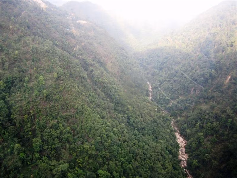 Ô Quý Hồ đã rạo rực sắc xuân chào đón những tâm hồn ưa khám phá vẻ đẹp hoang sơ, thơ mộng của núi rừng. 