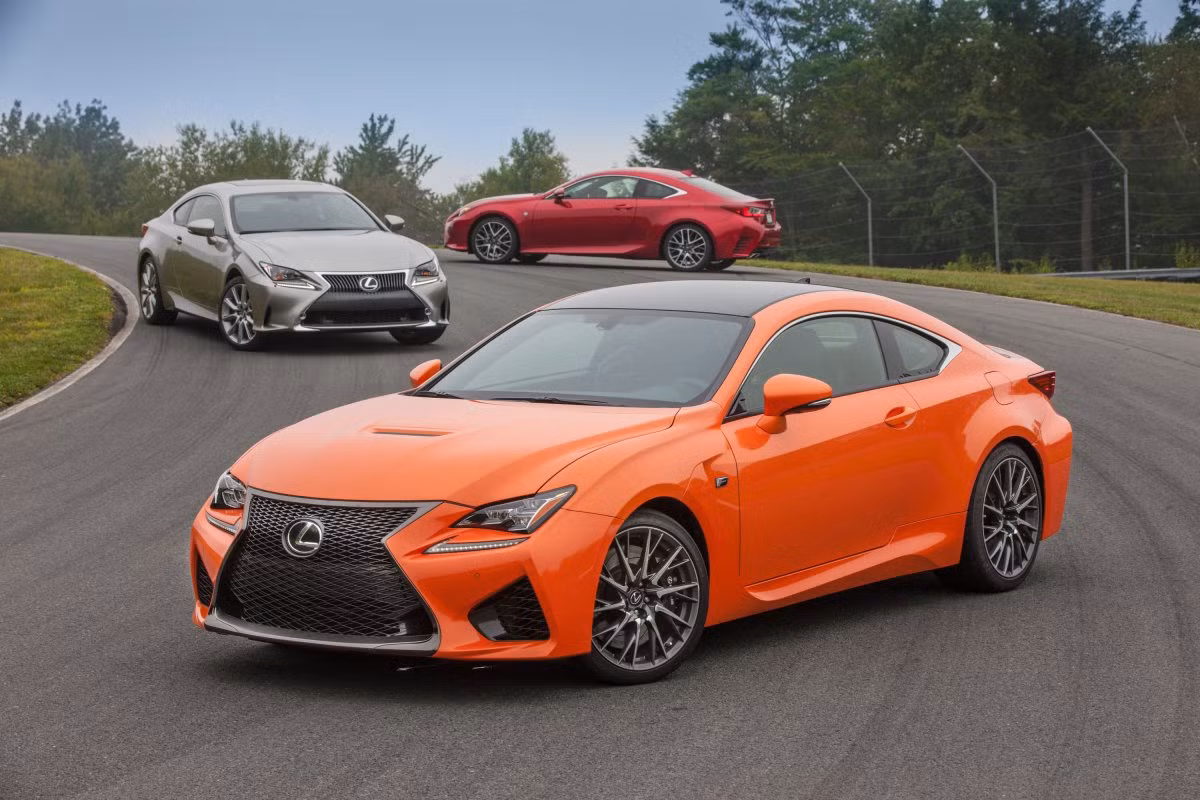 Hãng Lexus ra mắt mẫu LF-C2 tại triển lãm ô tô Bắc Mỹ.