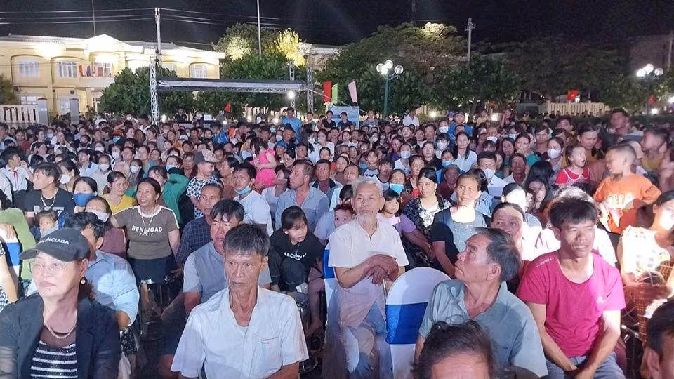 (C22) Quang Ngai kich cau du lich dip dai le 30/4 - 1/5-Hinh-4