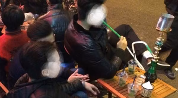 Shisha, bong cuoi - canh bao thu choi chet nguoi trong gioi tre