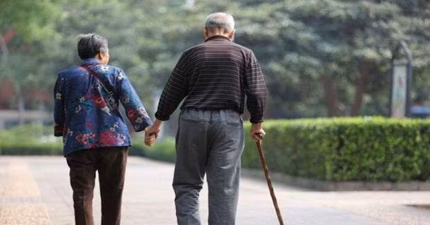 Tôi không thể trở về quê khi đã bán nhà cho con mua chung cư Toi khong the tro ve que khi da ban nha cho con mua chung cu