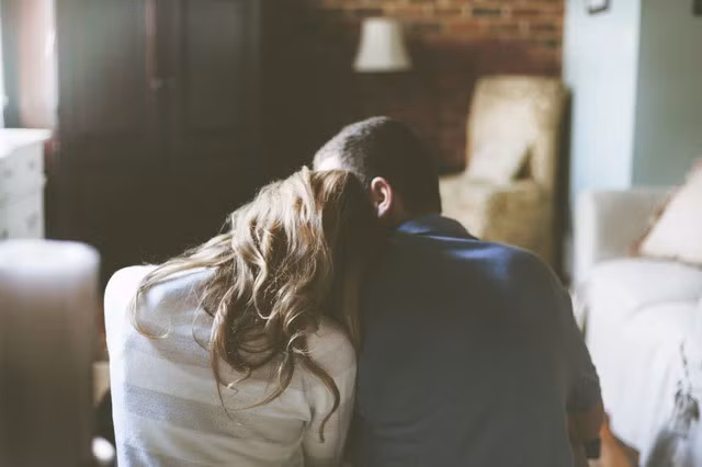 Quyết định chia tay sau khi nhìn thấy hành động xấu hổ của bạn trai - Hình 2 Quyet dinh chia tay sau khi nhin thay hanh dong xau ho cua ban trai-Hinh-2