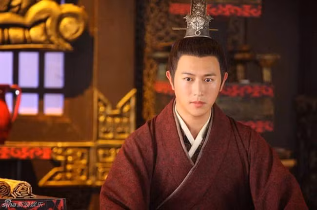 Nguoi nao vua thay Luu Bang lien tien doan “chac chan lam hoang de”?-Hinh-7