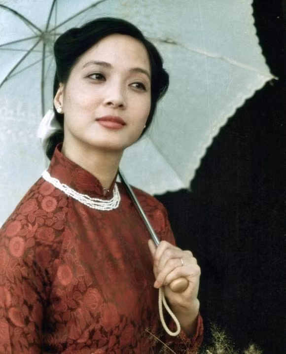 Le Khanh duoc coi la bieu tuong nhan sac cua Ha thanh-Hinh-5