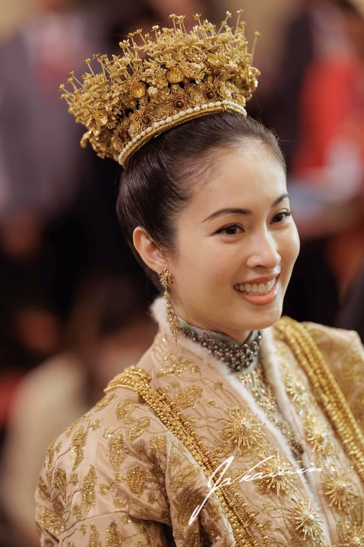 Mỹ nhân 36 tuổi từng chia sẻ Oak Phakwa Hongyok là người đàn ông trưởng thành, luôn động viên, cổ vũ cô, ủng hộ cô trong cuộc sống, sự nghiệp. Cả hai dành sự tôn trọng cho nhau và chính thức qua lại sau một năm hẹn hò. Ảnh: Ban Ar Jor. 