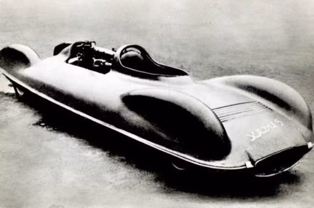  Hadi-5 (1960). Xe đua Hadi-5 của Liên Xô có thể đạt tốc độ 290km/h nhờ động cơ 3000 cm3, công suất 126 mã lực. Ảnh: Old Concept Cars.