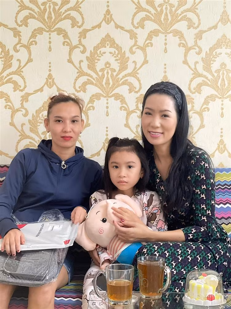 Thuong Tin muon Trinh Kim Chi giao lai so tien mua bao hiem-Hinh-3