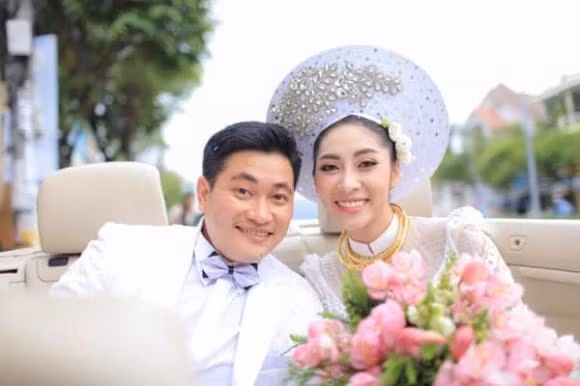 Chi gai tung tuyet giao voi Dang Thu Thao vi em re-Hinh-4