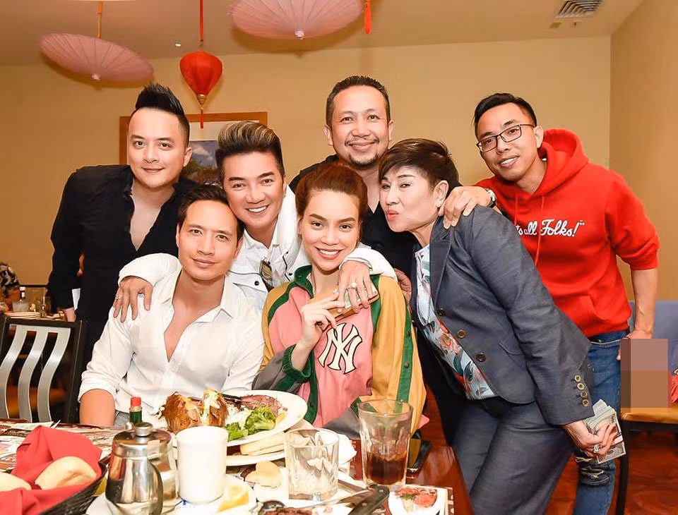 Dam Vinh Hung phan ung ra sao khi gap lai vo cu tai My?-Hinh-4