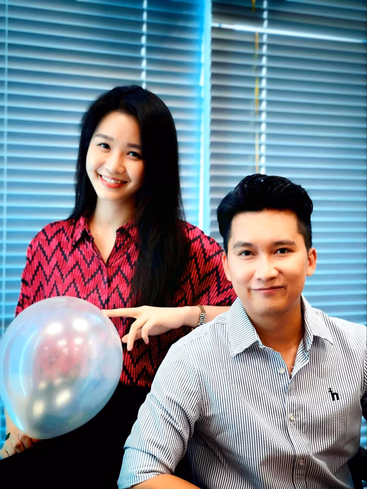 BTV Bùi Minh Hằng xinh đẹp dịu dàng bên BTV Huy Hoàng.