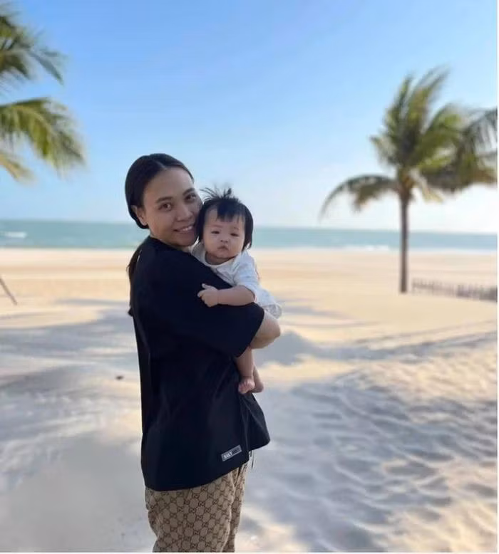 Đàm Thu Trang qua ống kính của Cường Đô La bị nhận xét là kém xinh hơn với những bức ảnh được cô nàng đăng tải trên trang cá nhân.