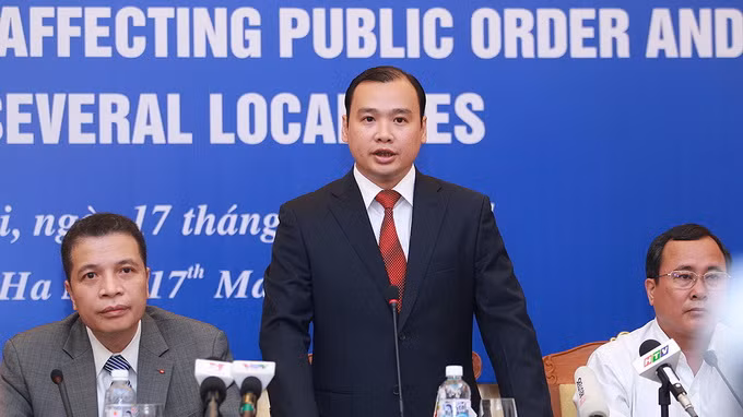 Họp báo quốc tế về vụ gây rối ở Bình Dương, Hà Tĩnh. Ảnh: Tuổi Trẻ.