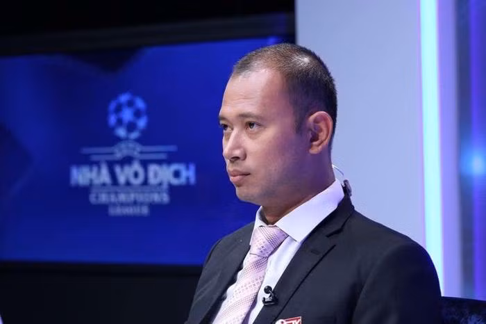 MC Long Vu 'Chiec non ky dieu' tro lai voi dien mao kho nhan ra-Hinh-3