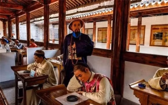 An phat tan khoc cho hanh vi gian lan thi cu thoi co dai