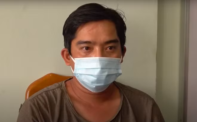 Số vàng cướp hắn bán được hơn 7,5 triệu đem nướng hết vào game và thuê phòng nghỉ.
