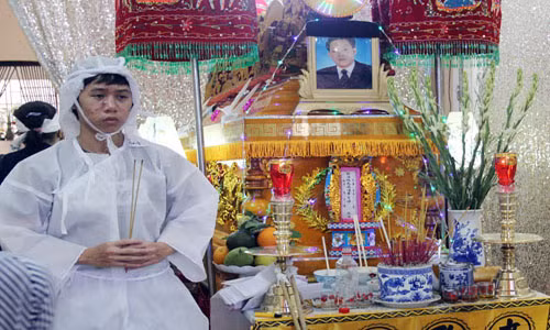 Người thân đau đớn, dư luận bức xúc trước cái chết của nạn nhân Nguyễn Văn Chín bị các đối tượng giang hồ đánh trong sau khi bị CSGT đo nồng đồ cồn.