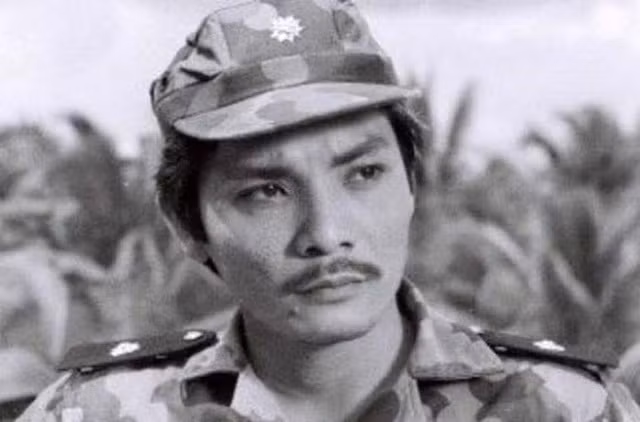 Ba tai tu cat-xe tinh bang vang: Nguoi song biet thu, ke o thue