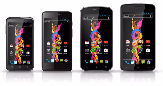 Archos ra bộ tứ smartphone dòng Titanium hai SIM giá rẻ với giá khởi điểm 3 triệu đồng. Bốn chiếc điện thoại dòng Titanium mới của Archos của Pháp được đặt tên theo kích thước màn hình của chúng, bao gồm Titanium 40, Titanium 45, Titanium 50 và Titanium 53, tương ứng với các màn hình có kích thước 4 inch (độ phân giải 800 x 480pixels), 4.5 inch (độ phân giải 854 x 480 pixels), 5 inch (độ phân giải 960 x 540 pixels) và 5.3 inch (độ phân giải 854 x 480 pixels).