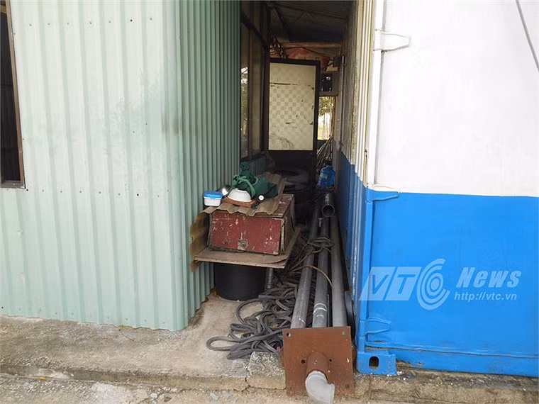 Vài vật dụng chưa có dịp sử dụng do dự án chưa được phê duyệt.