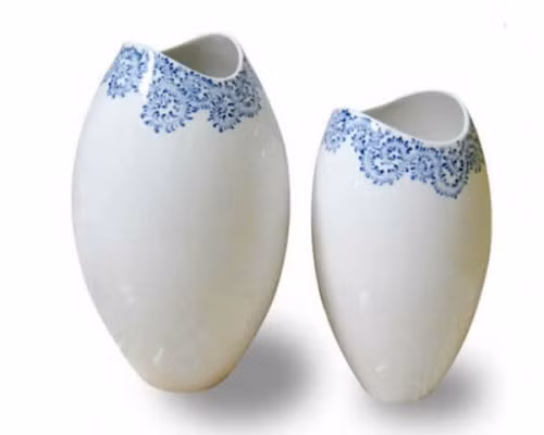  2 không trong nhà. Bình hoa rỗng. Cái "KHÔNG" đầu tiên mà người xưa nhắc đến khi vừa bước vào một ngôi nhà đó là: Việc nhìn thấy một/hay nhiều bình hoa hoặc lọ rỗng.