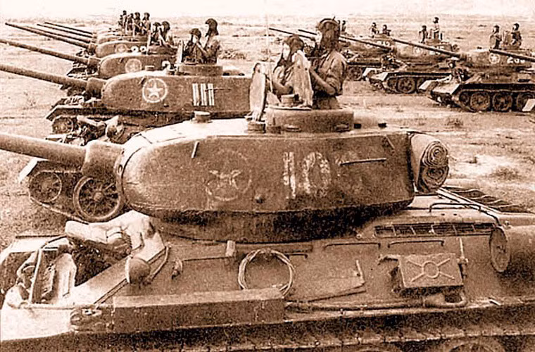 Trong chiến dịch Đường 9 - Khe Sanh (Quảng Trị) năm 1968, lực lượng TTG lần đầu tiên tham gia chiến đấu với trận đánh tiêu diệt cứ điểm Tà Mây – Làng Vây. Các xe tăng PT-76 của lực lượng tăng - thiết giáp lần đầu xuất hiện trên chiến trường đã khiến cho quân địch thất kinh.