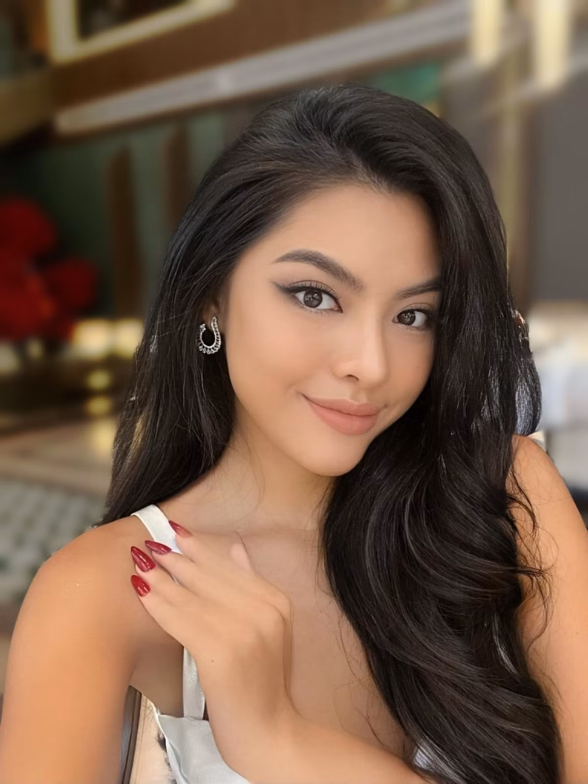 Nữ giảng viên gây chú ý tại Hoa hậu Thể thao VN - Hình 3 Nu giang vien gay chu y tai Hoa hau The thao VN-Hinh-3