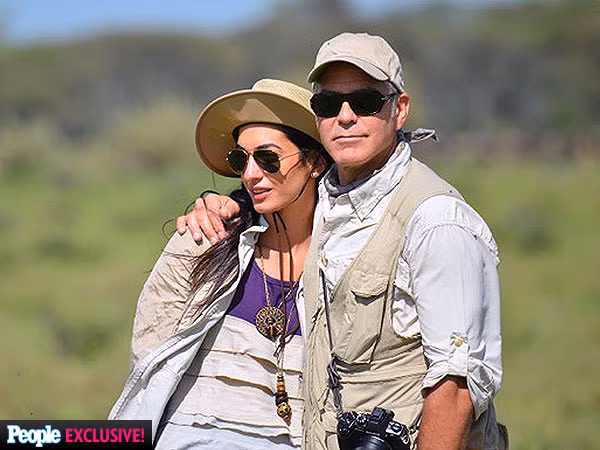 George và Amal trong chuyến đi chơi Tanzania.