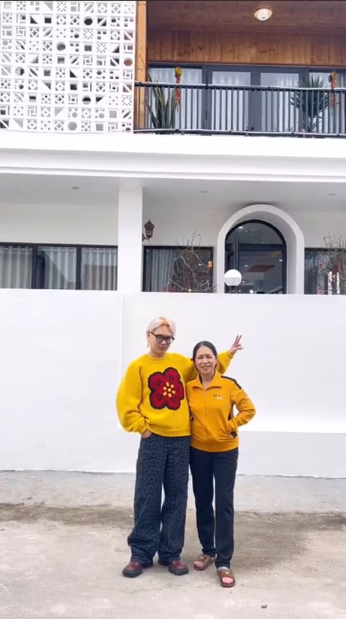 Pham Thoai hoan thanh loi hua 'xay nha cho me'-Hinh-3