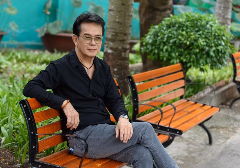 Cach nhau 44 tuoi, nhac si Duc Huy va vo chang gian nhau qua nua ngay-Hinh-2