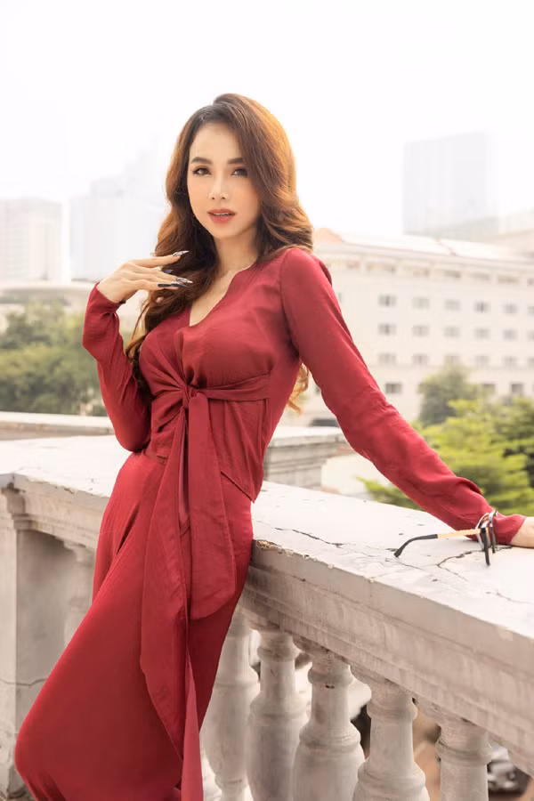 Một mỹ nhân Việt tuổi Tý từng chối 'đây đẩy' chuyện yêu đương Mot my nhan Viet tuoi Ty tung choi 'day day' chuyen yeu duong