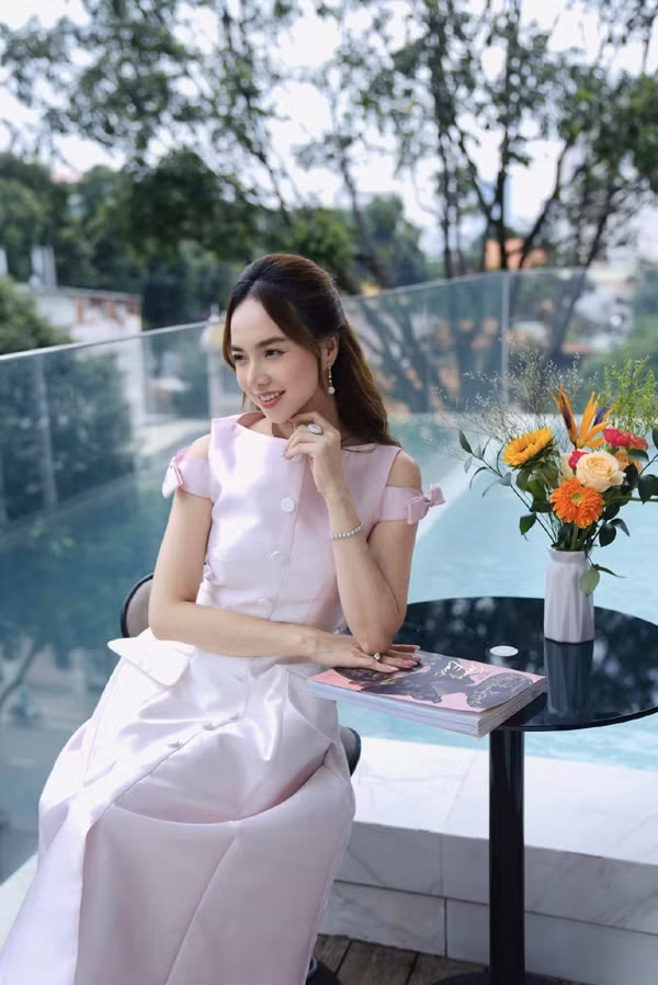 Một mỹ nhân Việt tuổi Tý từng chối 'đây đẩy' chuyện yêu đương - Hình 6 Mot my nhan Viet tuoi Ty tung choi 'day day' chuyen yeu duong-Hinh-6