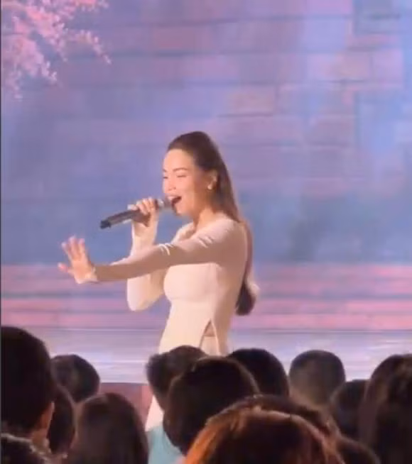 'Nu hoang giai tri' Ha Ho tu goc nhin cua khan gia-Hinh-7