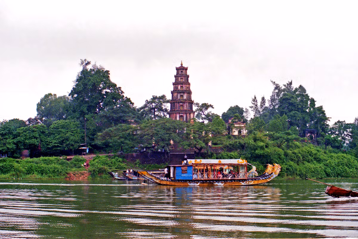 Chùa Thiên Mụ ở Huế.