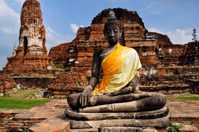 Kết quả là Xiêm La đã thất bại trước cuộc tiến công của người Miến Điện, và kinh đô Ayutthaya bị những kẻ xâm lược biến thành một thành phố hoang tàn đổ nát. Đây là một bài học lịch sử cho các vương triều sau này của người Thái.
