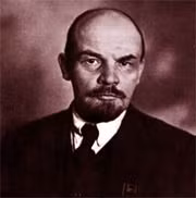 Năm 1946, những người chế tạo khối quan quách bao gồm: Viện sĩ A. V. Shchusev, phó tiến sĩ khoa học kỹ thuật N. V. Gorbachev, giáo sư S. O. Mayzel, công trình sư N. D. Fedotov và nhà điêu khắc B. I. Yakovlev được nhận Giải thưởng Quốc gia. Trong những năm 1968 – 1972, các nhà khoa học đã chế tạo một cỗ quan quách mới, hoàn thiện hơn. Đến tháng 4/1973, khối quan quách mới được đặt vào trong lăng.