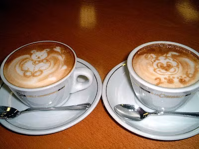 Trong những năm gần đây cà phê Capuchino đã trở thành một trong những thức uống cà phê phổ thông nhất trên toàn thế giới.